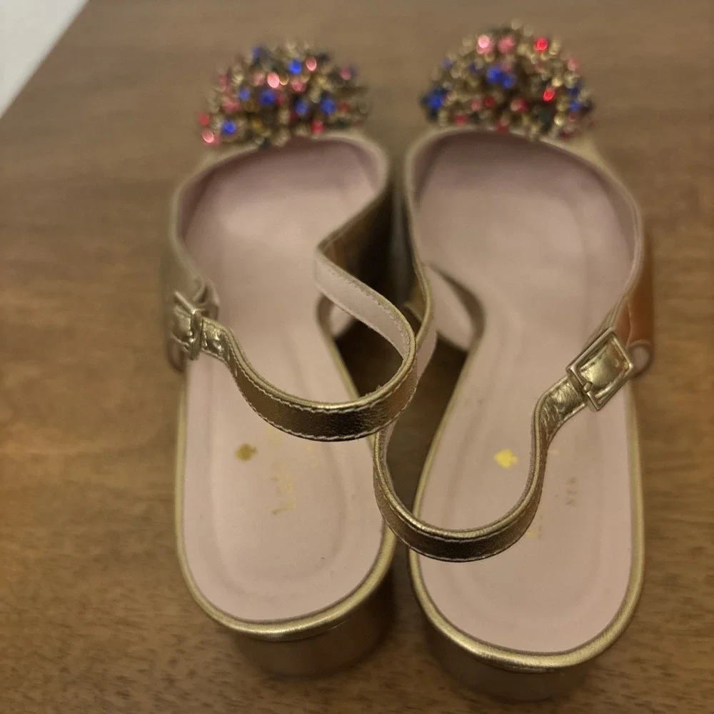 Kate Spade Maren Old Gold Metallic Nappa Leather Slingback Heel Gold Pom Toe 8.5 - Picture 2 of 6